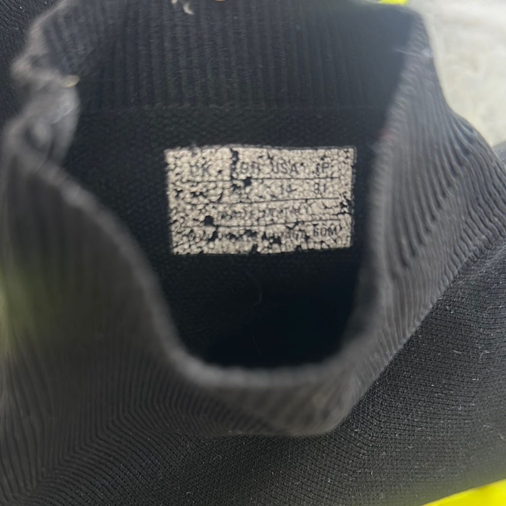 Balenciaga Black and Neon Yellow Sneakers - Picture 4 of 7